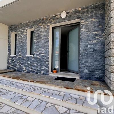 Maison - 190 m² - 7 pièces