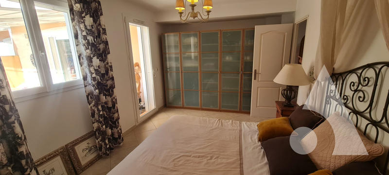 Maison - 159 m² - 5 pièces