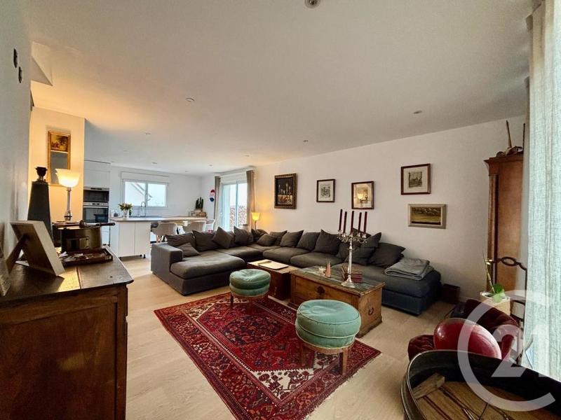 Maison - 130 m² - 8 pièces