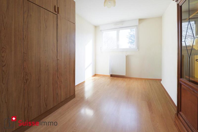 Appartement - 97 m² - 5 pièces