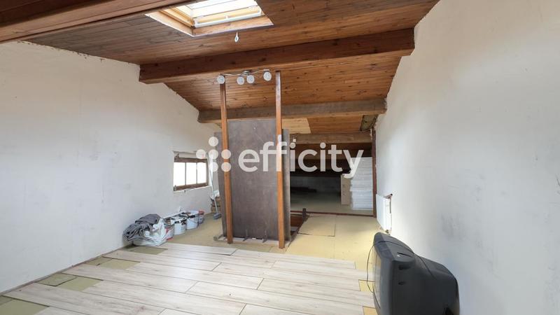 Maison - 149 m² - 8 pièces