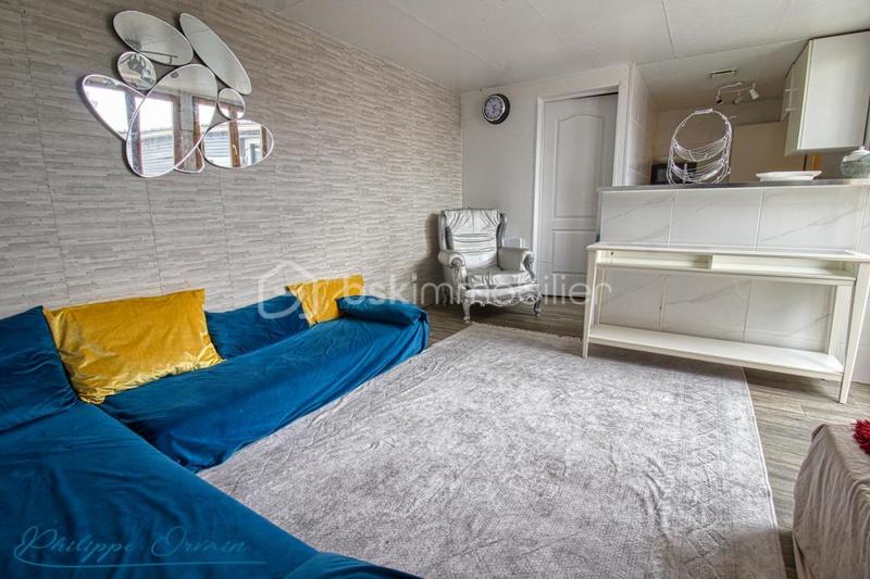 Maison - 250 m² - 11 pièces