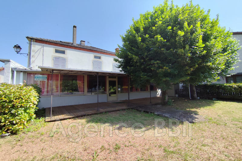 Maison - 284 m² - 2 pièces