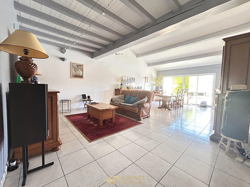 Maison - 141 m² - 6 pièces