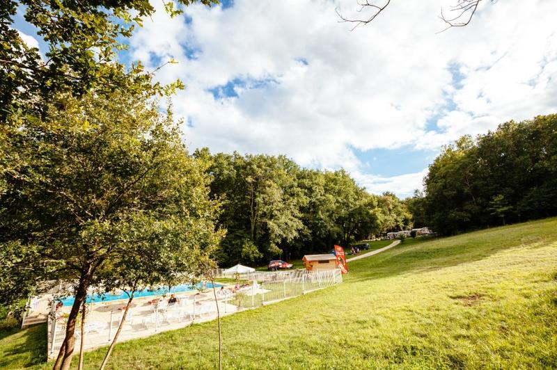 Propriété - 310 m² - 8 pièces