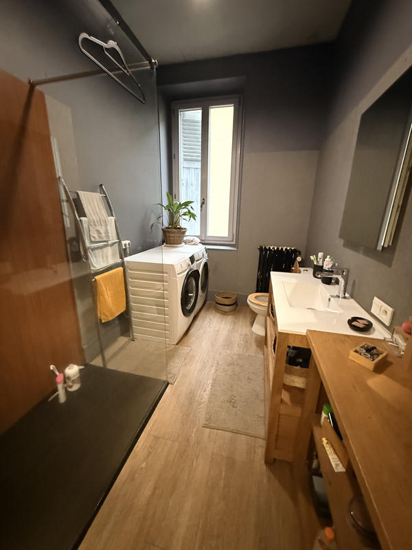 Maison - 239 m² - 9 pièces