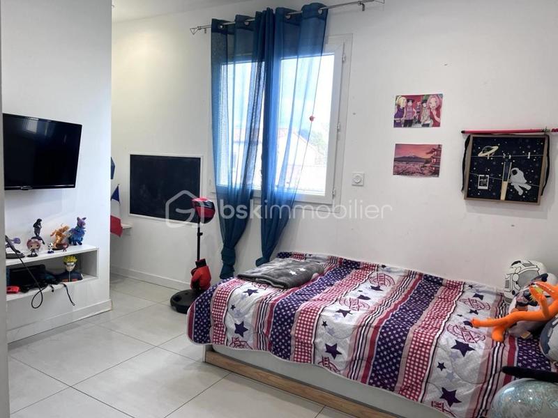 Maison - 92 m² - 5 pièces