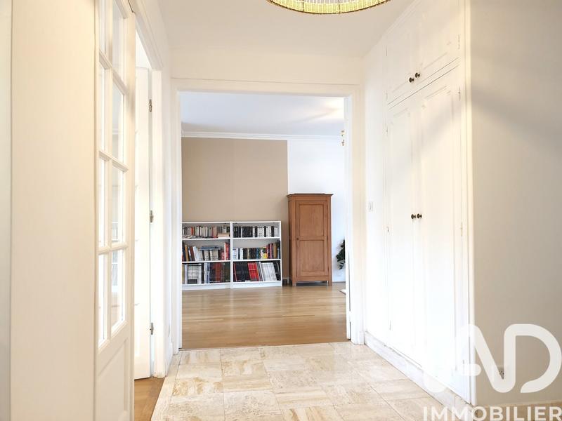 Maison - 143 m² - 8 pièces