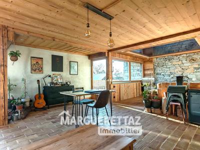 Appartement - 110 m² - 3 pièces