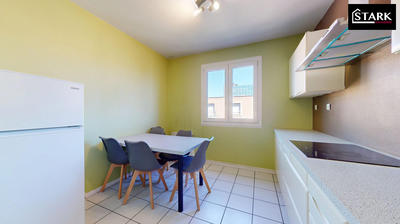 Appartement - 100 m² - 6 pièces