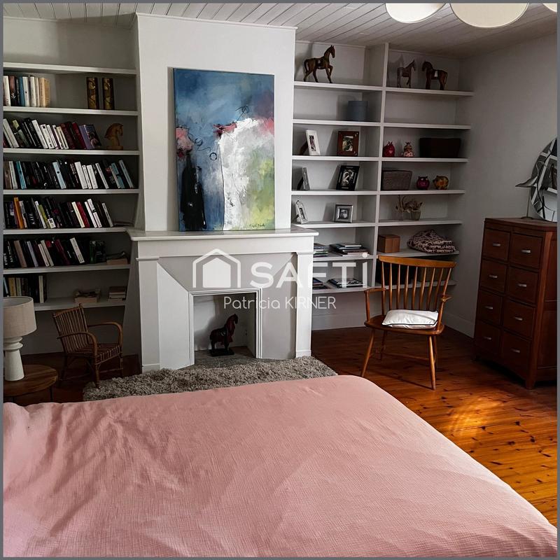 Maison - 255 m² - 9 pièces