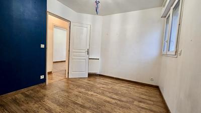 Maison - 99 m² - 5 pièces