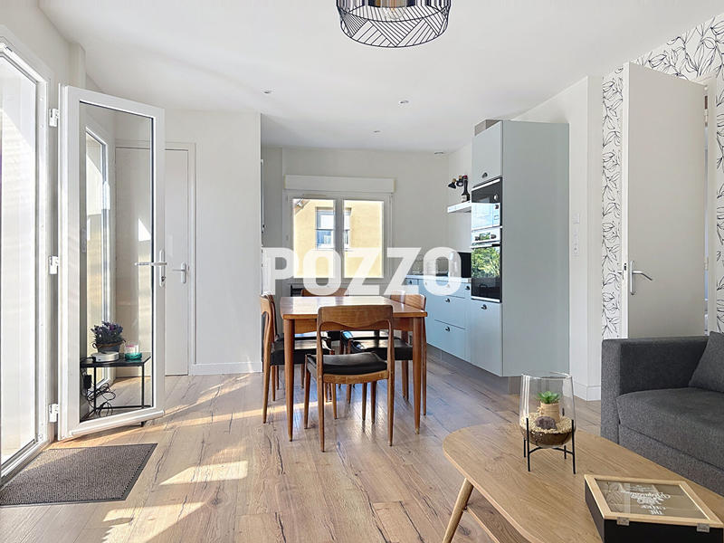 Maison - 100 m² - 4 pièces