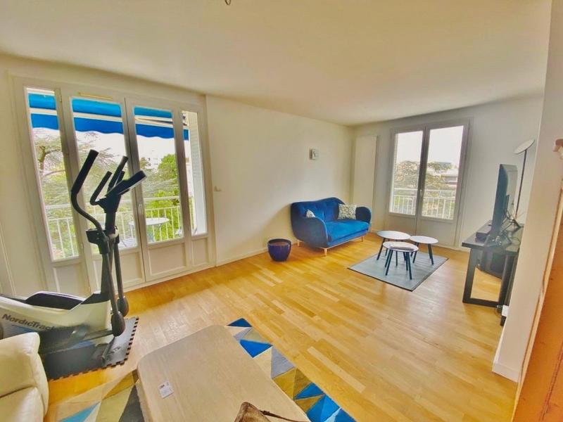 Appartement - 82 m² - 5 pièces