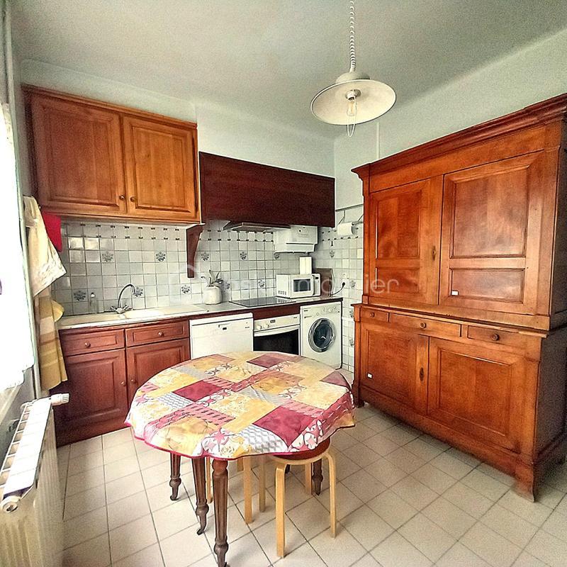 Maison de ville - 163 m² - 9 pièces