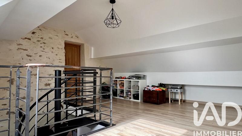 Maison - 200 m² - 6 pièces