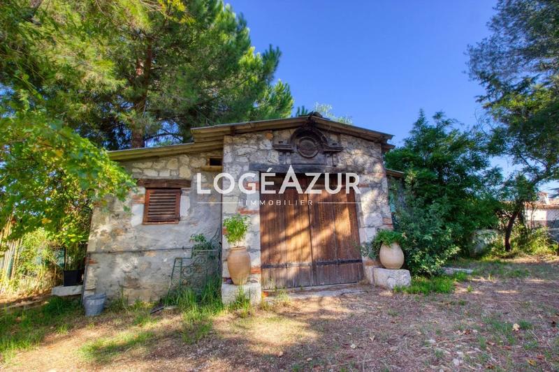 Maison - 210 m² - 8 pièces