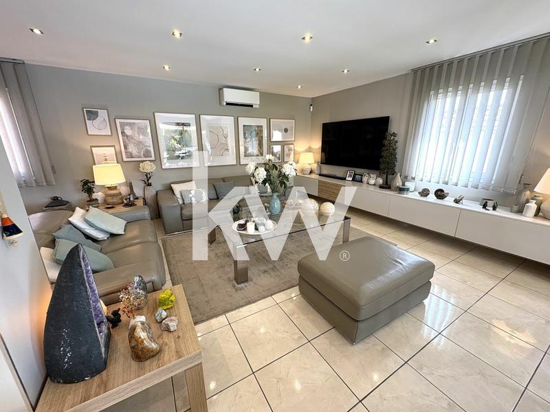 Maison - 165 m² - 6 pièces