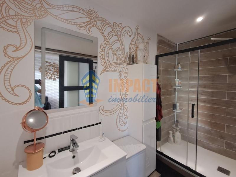 Maison - 208 m² - 5 pièces