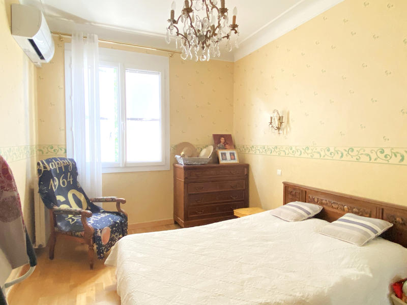 Maison - 207 m² - 8 pièces