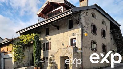 Maison traditionnelle - 192 m² - 7 pièces