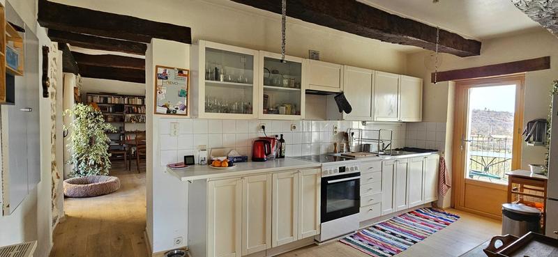 Maison - 220 m² - 8 pièces