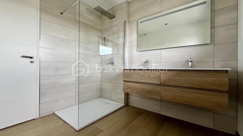 Maison - 190 m² - 6 pièces