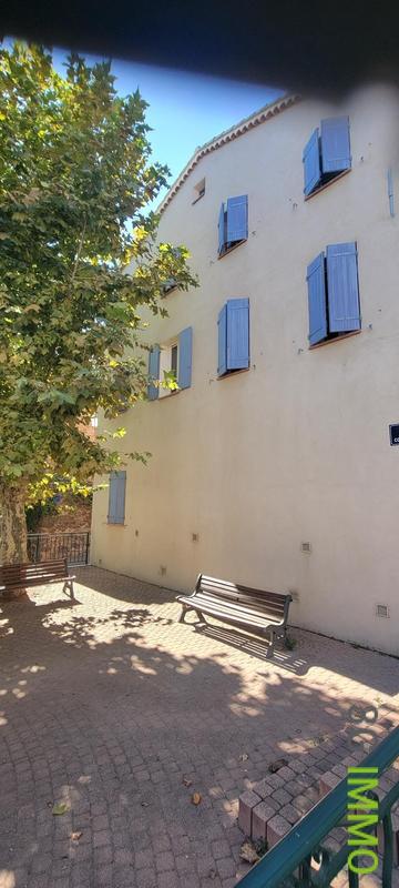 Immeuble - 180 m² - 10 pièces