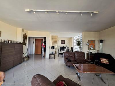 Appartement - 149 m² - 6 pièces