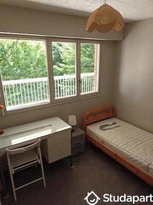 Chambre - 10 m² - 1 pièce