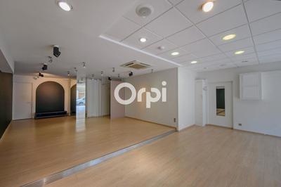 Immeuble - 209 m² - 3 pièces