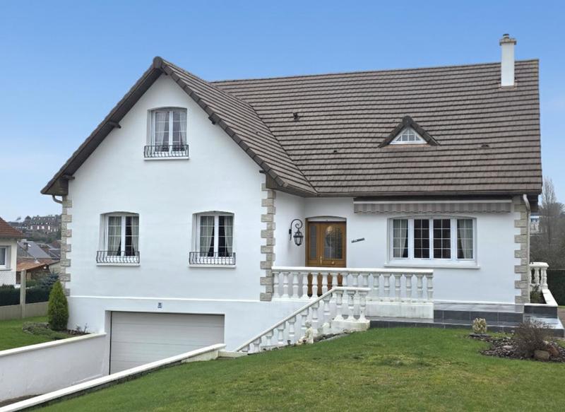 Pavillon - 164 m² - 7 pièces