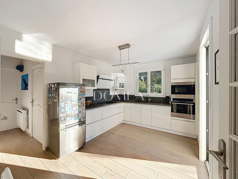 Villa - 172 m² - 7 pièces