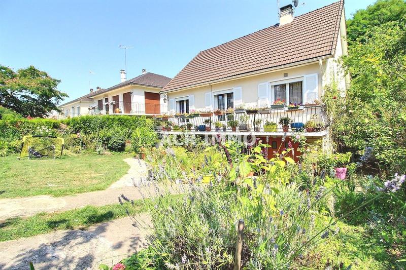 Maison - 104 m² - 6 pièces