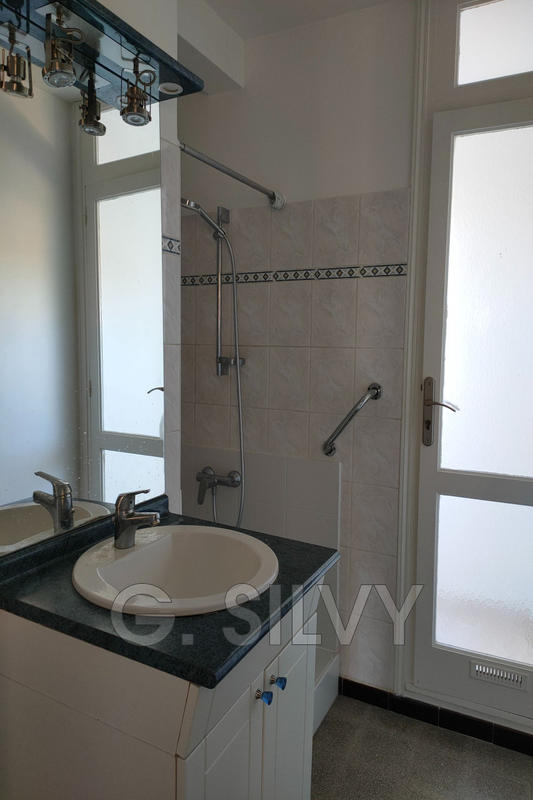 Appartement - 64 m² - 4 pièces