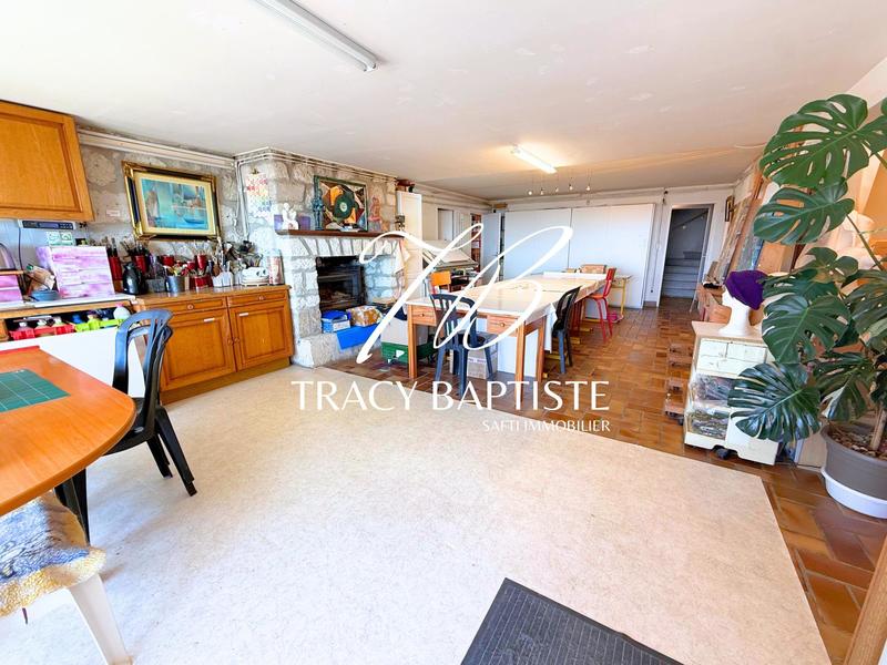 Maison - 334 m² - 9 pièces