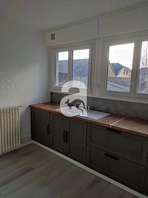 Appartement - 75 m² - 3 pièces