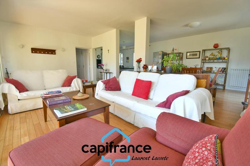 Maison - 200 m² - 7 pièces