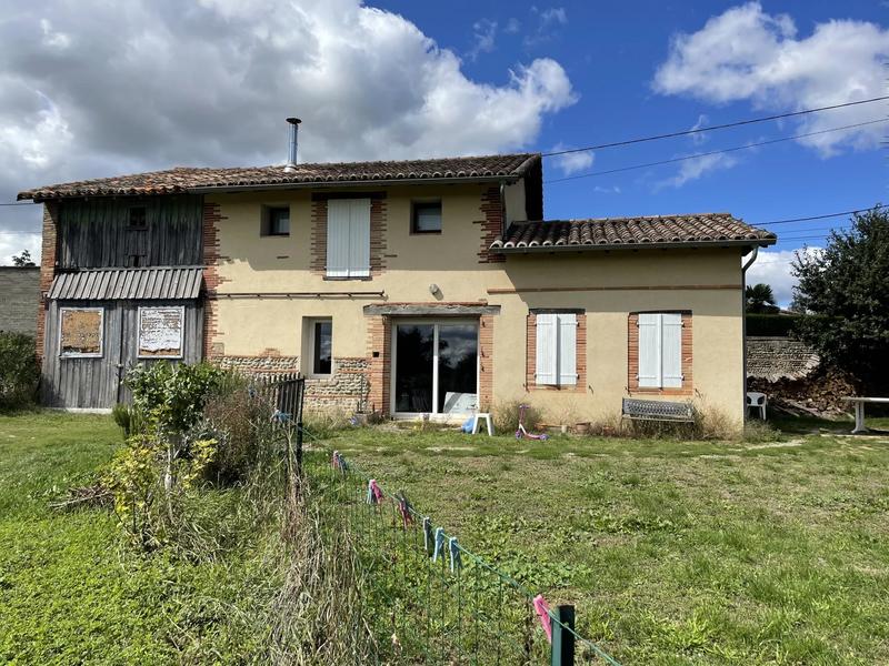 Maison - 138 m² - 5 pièces