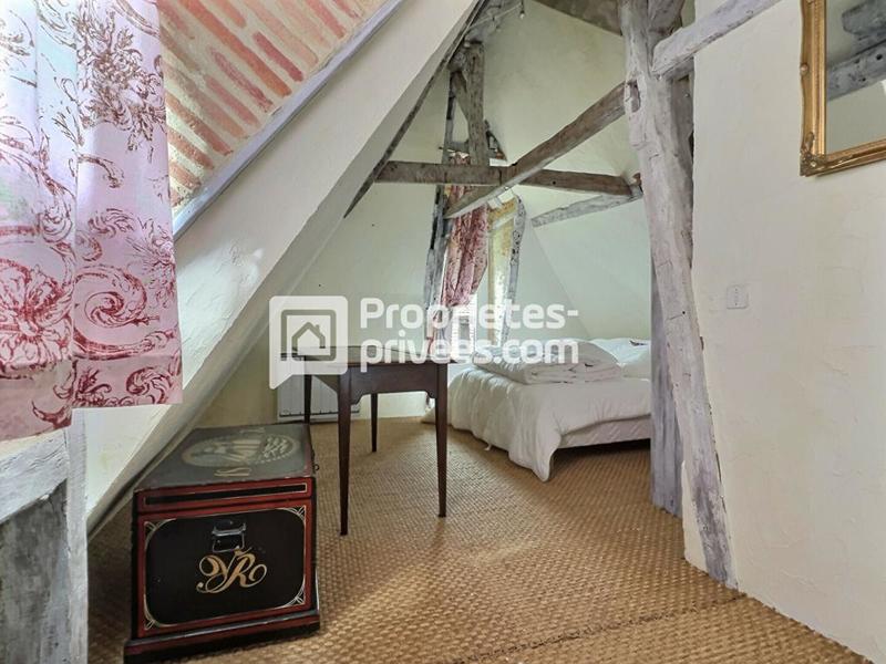 Demeure - 450 m² - 14 pièces