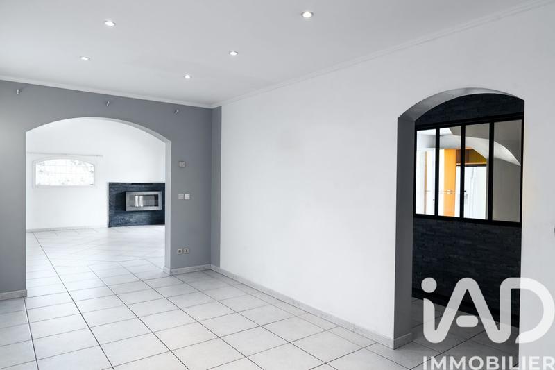 Maison - 180 m² - 6 pièces