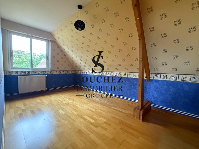 Maison - 143 m² - 8 pièces