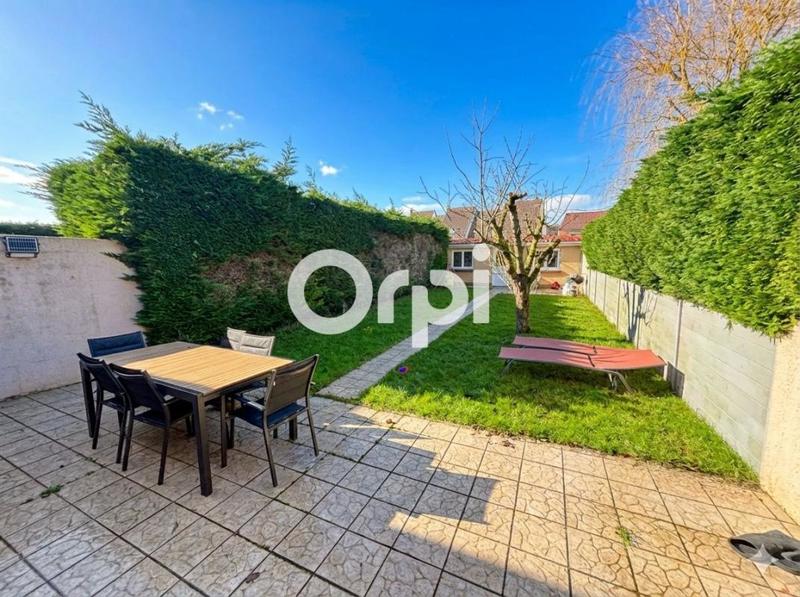 Maison - 93 m² - 4 pièces