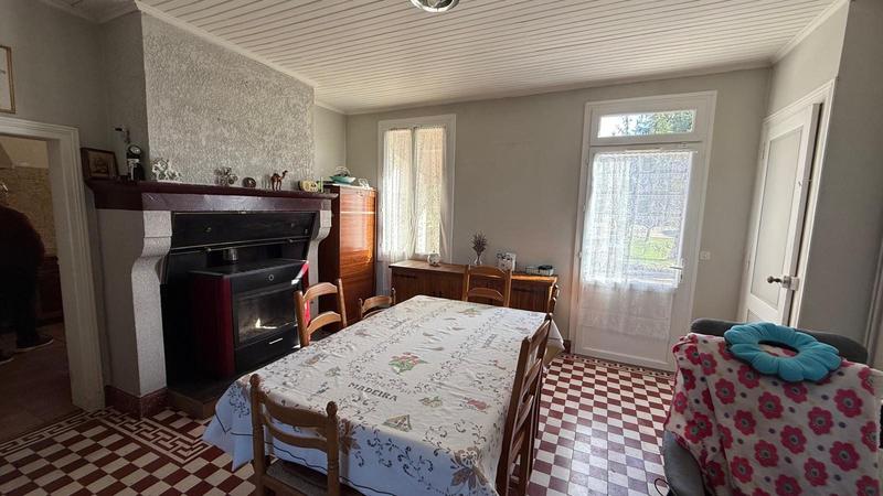 Maison - 200 m² - 8 pièces