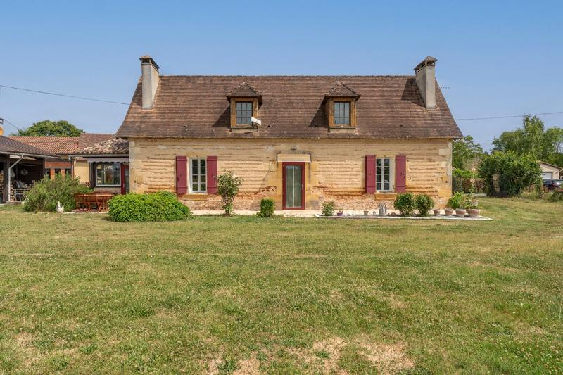 Maison - 165 m² - 8 pièces