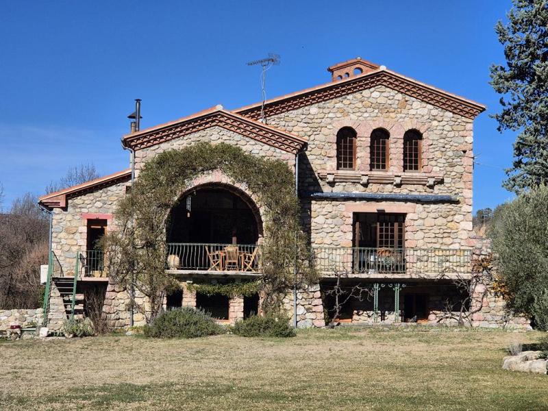 Demeure - 308 m² - 10 pièces