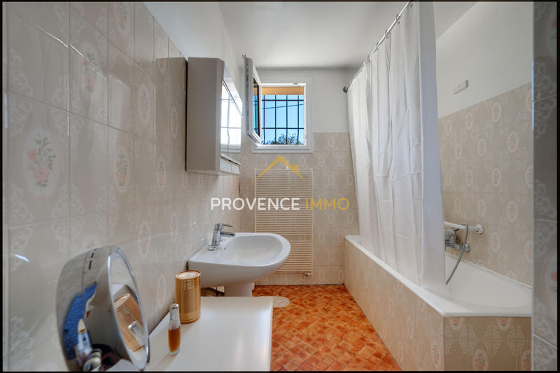 Maison - 97 m² - 4 pièces