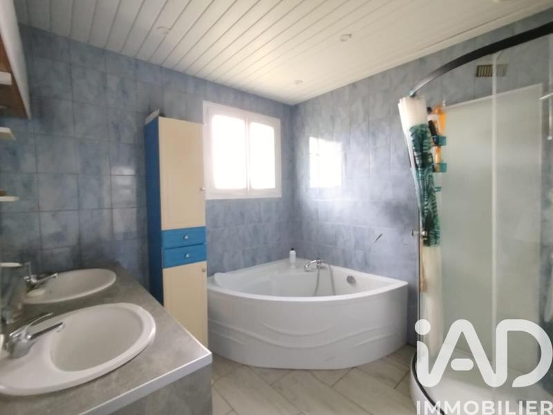 Maison - 99 m² - 5 pièces