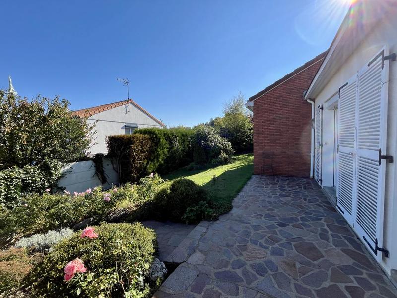 Maison - 151 m² - 6 pièces