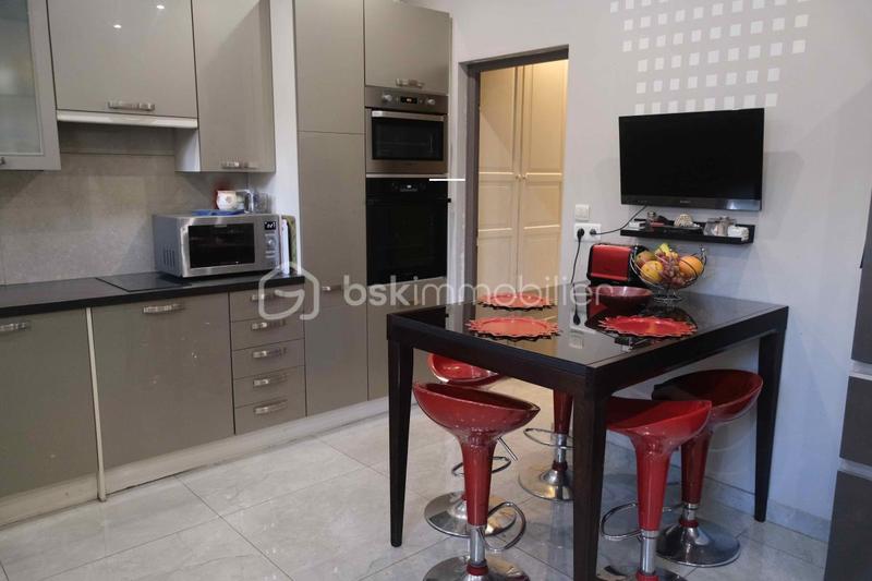 Maison - 125 m² - 6 pièces